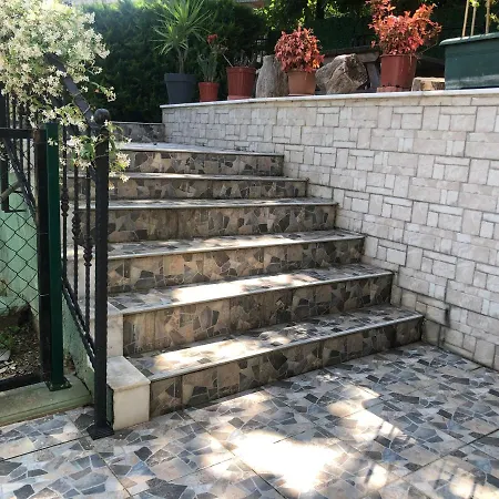 Garden House דירה *