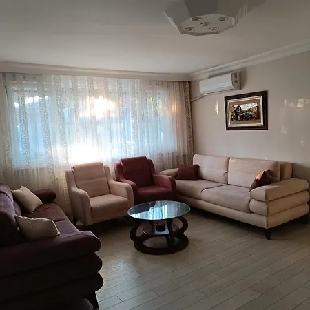 דירה Garden House