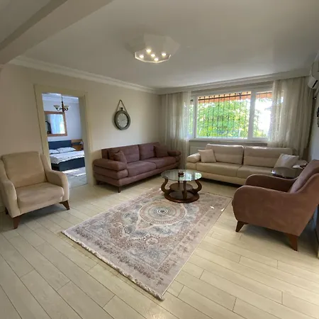 Garden House דירה