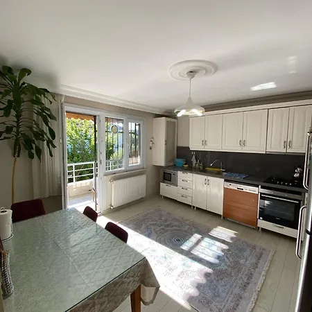 דירה Garden House
