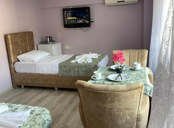 Hotel Garden House 2*