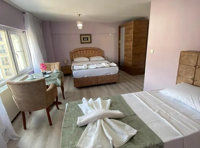 Garden House Hotel 2*